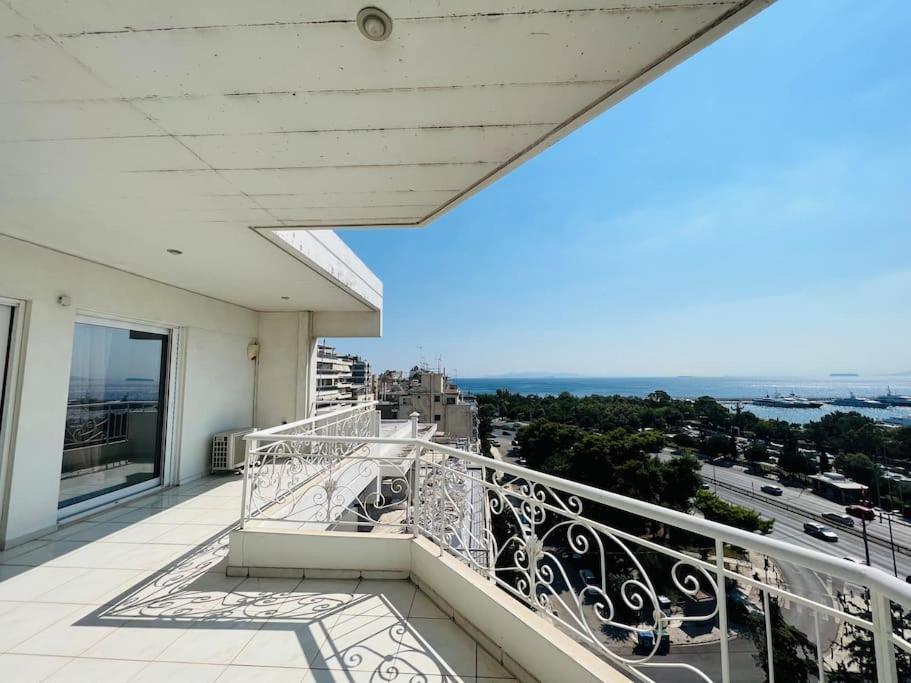 شقة Rare Seaview Penthouse In Paleo Faliro أثينا المظهر الخارجي الصورة